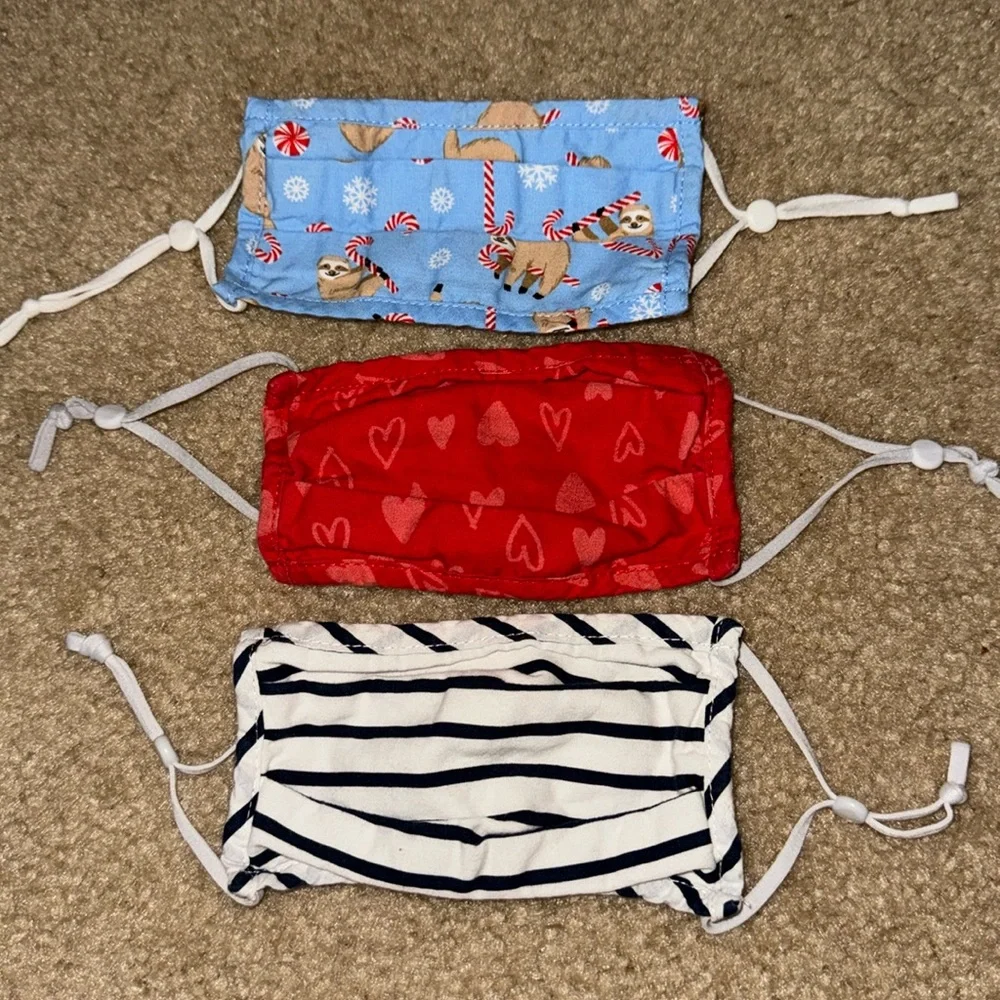 KIDS - 3 OLD NAVY Masks - One Size 😷